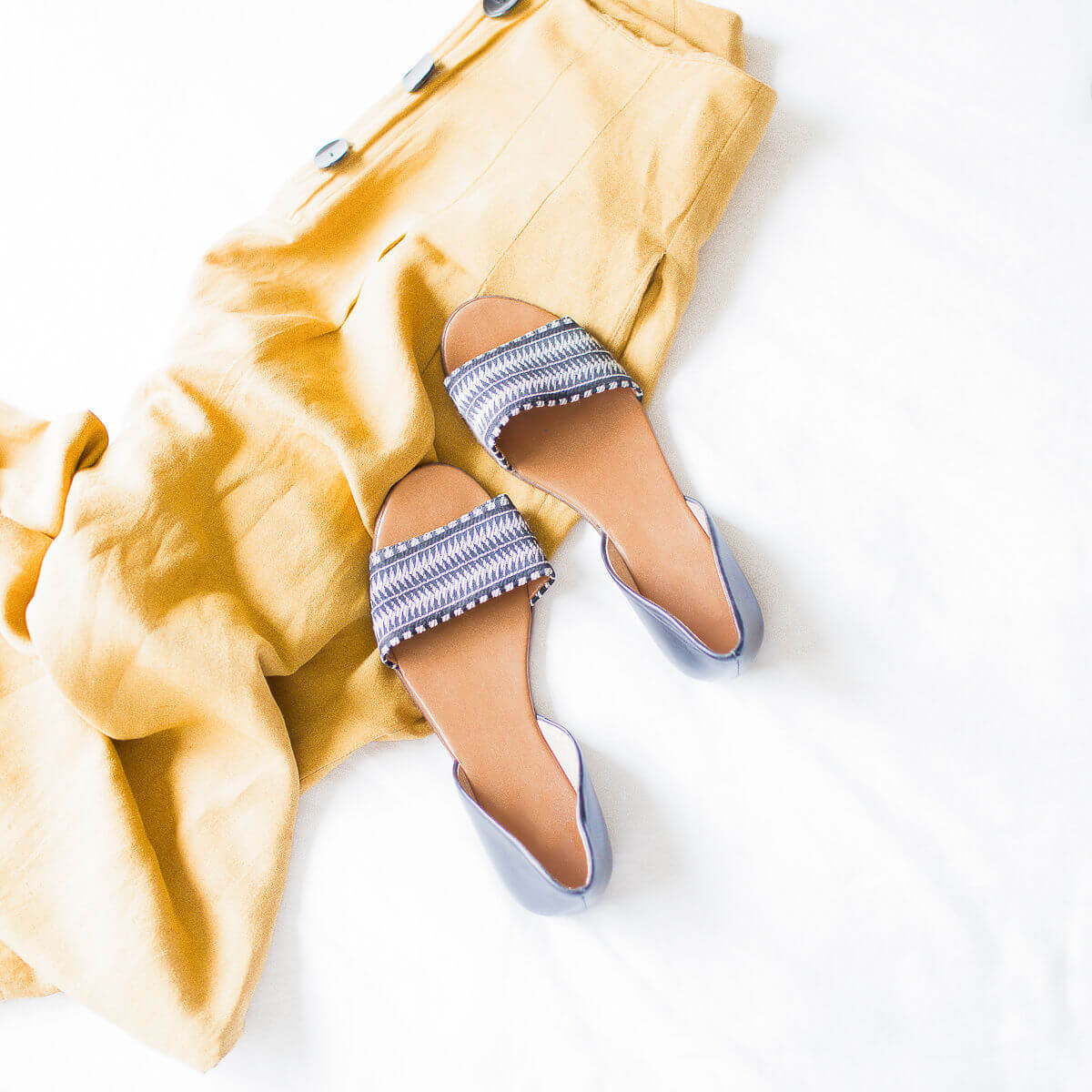 Summer sandals and shawl